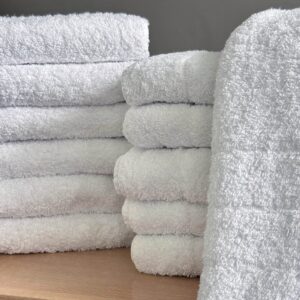 Pack de 12 Toallones Iris Clasico "S" Blanco 600 Gr (70x130cm)