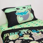 Juego de Sábanas Infantil Piñata 1 1/2 plaza - Moana - Mickey - Harry Potter - Avengers - Minions - La Granja - Baby Yoda - Paw Patrol.