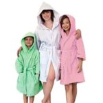 Bata de Niño con Capucha