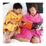 Bata de Niño con Capucha