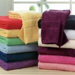 Juego Toalla y Toallón Seclar Platino 550 gr