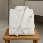 BATA DE BAÑO TONDOSADA - LUXURY VELOUR - Blanca- 100% Algodón